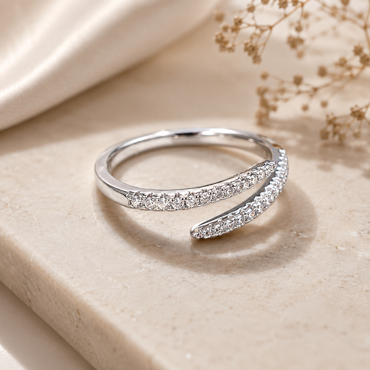 Lunéa Diamond Wrap Ring