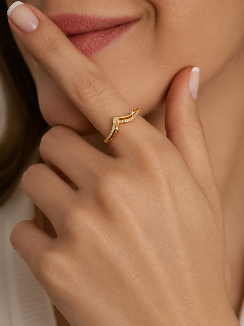 Infinity Glow Crystal Ring