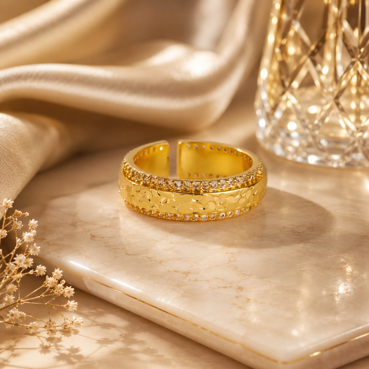 Timeless Étiole Band Ring
